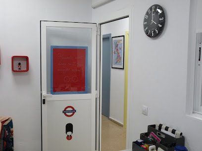 Academía de Inglés en La Línea | Lynne's Academy