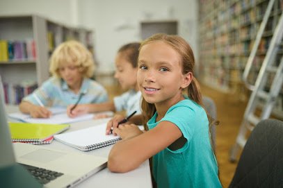 Learnin Academy Húetor Tájar - Academia de inglés