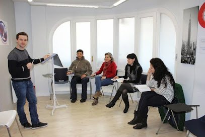 Foto de Uptou English School - Academia de Inglés Sym En Vitoria